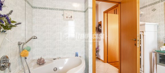Apartamento de 2 dormitorios en Senago, Italy No. 223071 43