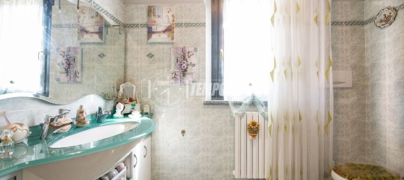 Apartamento de 2 dormitorios en Senago, Italy No. 223071 47