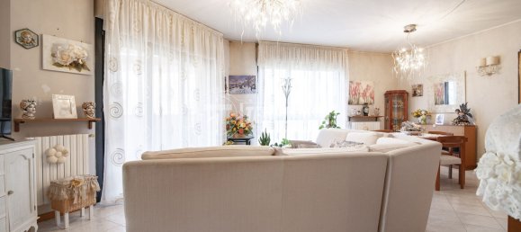 Apartamento de 2 dormitorios en Senago, Italy No. 223071 24