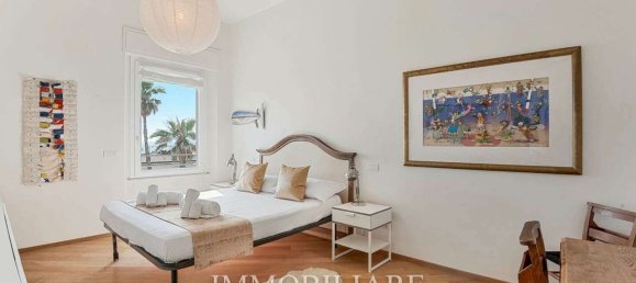 3 bedrooms Penthouse in Viareggio, Italy No. 271943 25