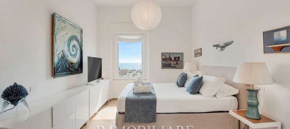 3 bedrooms Penthouse in Viareggio, Italy No. 271943 17