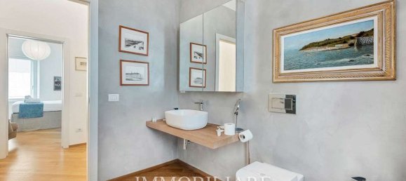 3 bedrooms Penthouse in Viareggio, Italy No. 271943 23