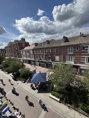 Studio in Rouen, France No. 356432