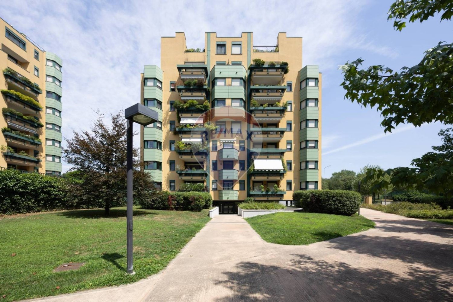 Apartamento de 1 dormitorio en Pioltello, Italy No. 341845