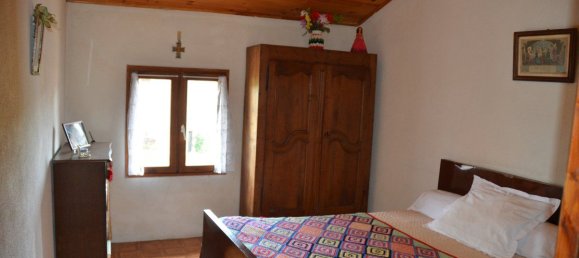 3 Schlafzimmer Haus in Gluiras, France, Nr. 204478 11