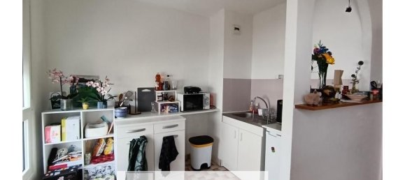 Studio in Cambrai, France No. 238100 3