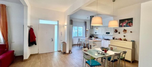 6 rooms Duplex in Cascina, Italy No. 191490 5