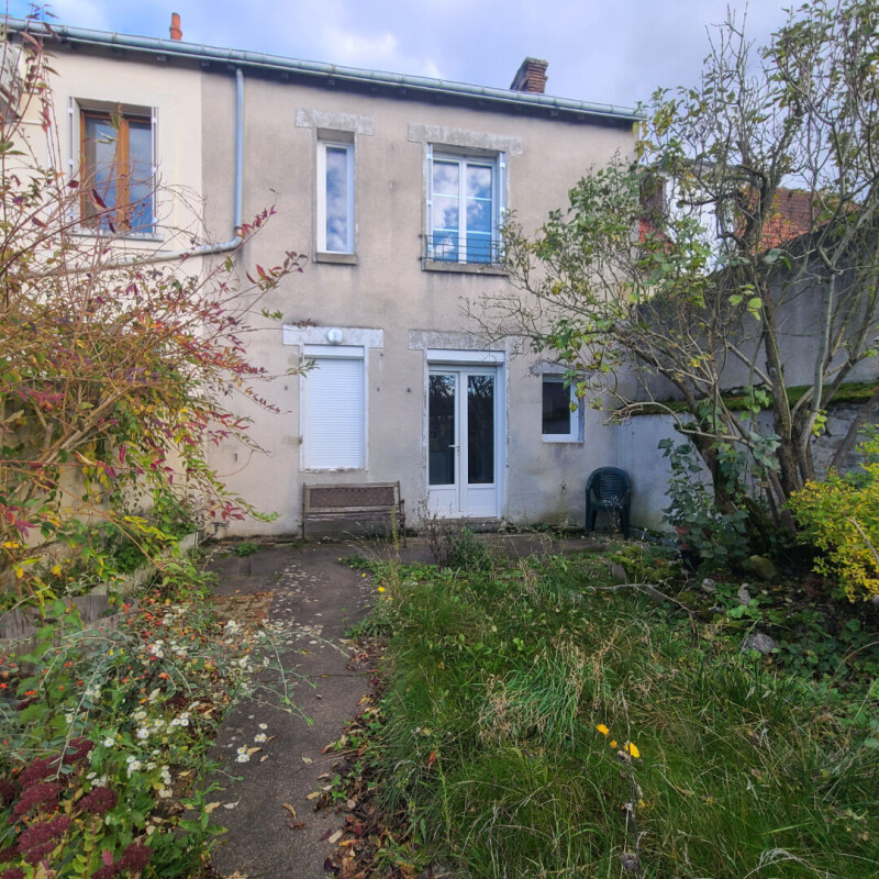3 chambres Maison de ville à Pithiviers, France No. 214366