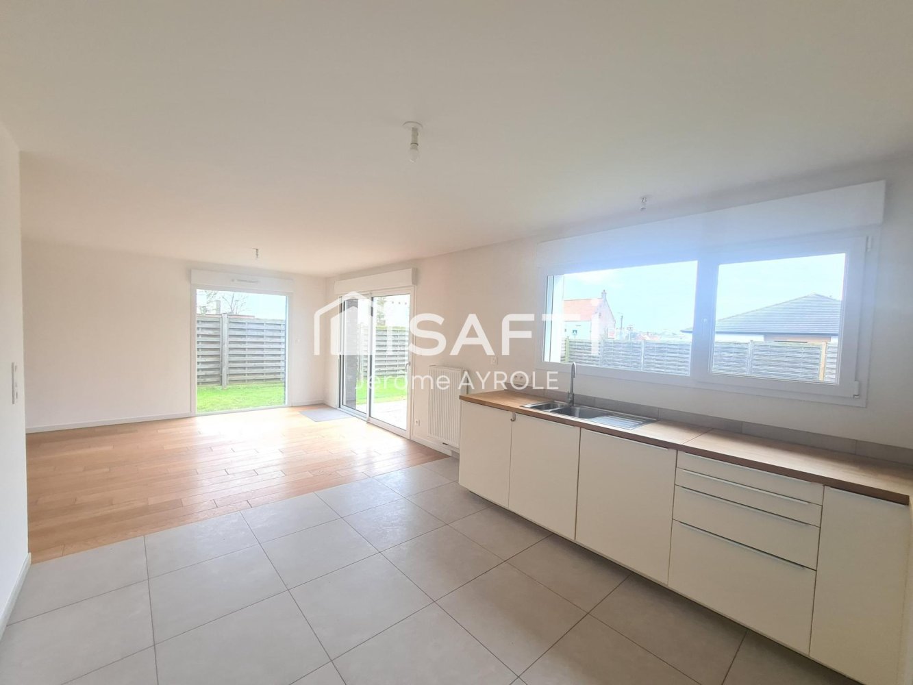 4 غرف نوم منزل في Sainte-Catherine, France رقم 216683