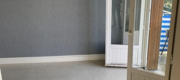 Apartamento de 2 dormitorios en Blois, France No. 249773 2