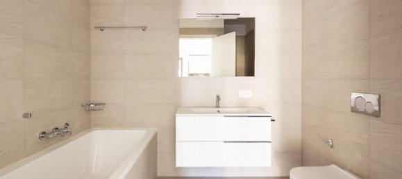 2 bedrooms Apartment in Clichy, France No. 148583 5