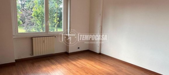 2 rooms Apartment in Lainate, Italy No. 122323 11