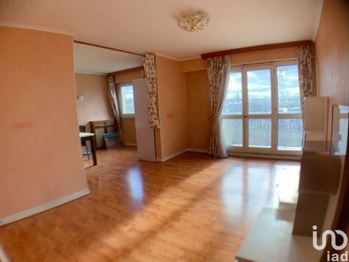 Condominio de 5 dormitorios en Le Bourget, France No. 36050