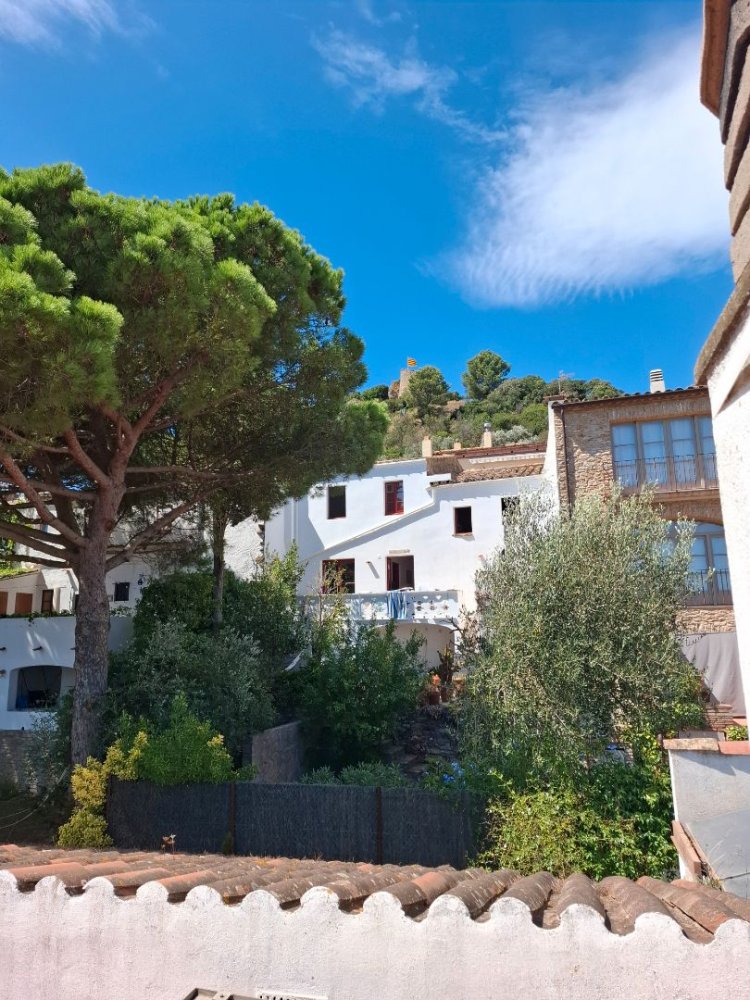 Casa de 3 dormitorios en Begur, Spain No. 193766