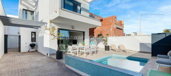 3 bedrooms Villa in Roda, Spain No. 13579 4