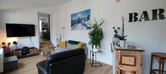 3 bedrooms House in Nesles-la-Vallee, France No. 179352 6