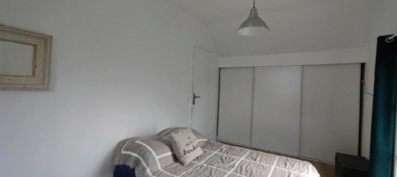 3 bedrooms House in Nesles-la-Vallee, France No. 179352 10