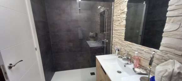 3 bedrooms Apartment in Benidorm, Spain No. 90118 14