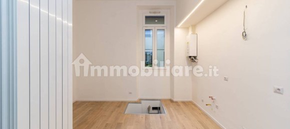 1 bedroom Apartment in Milan, Italy No. 249792 3