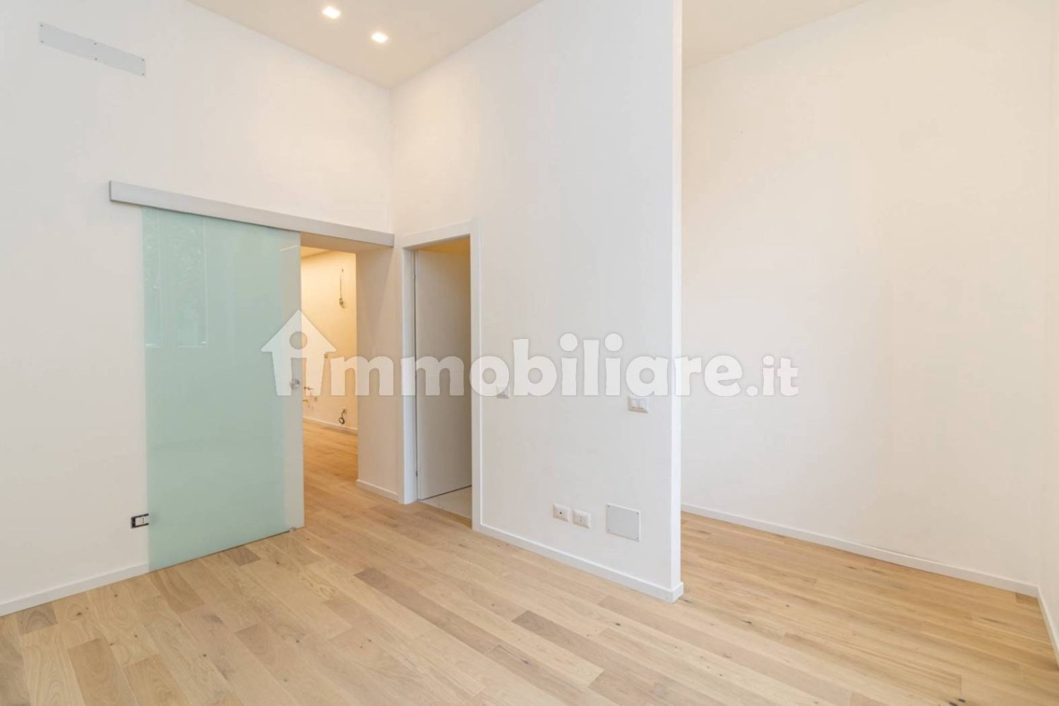 1 bedroom Apartment in Milan, Italy No. 249792