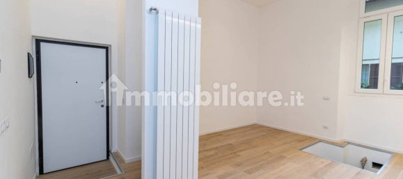 1 bedroom Apartment in Milan, Italy No. 249792 6