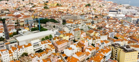 180m² Building in Lisbon, Portugal No. 89370 14
