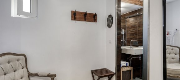 180m² Building in Lisbon, Portugal No. 89370 21