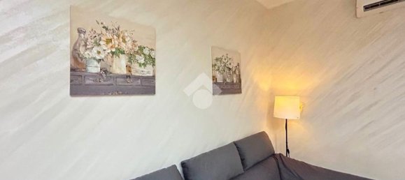 2 bedrooms Apartment in Naples, Italy No. 33963 4