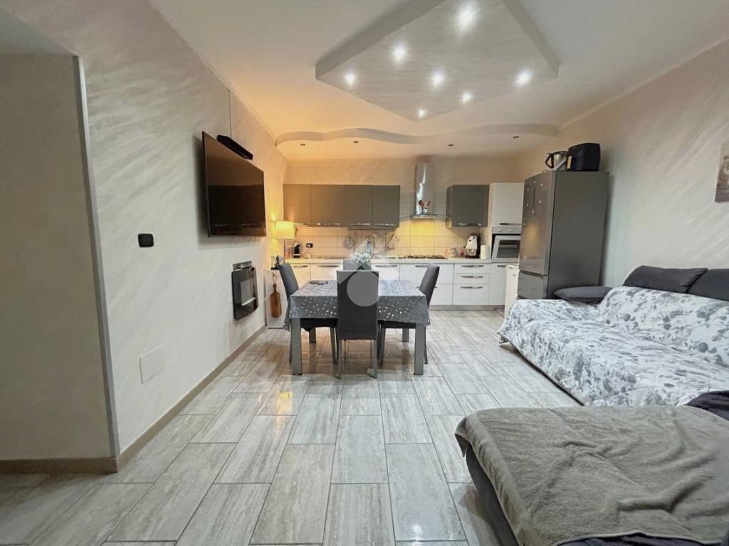 2 bedrooms Apartment in Naples, Italy No. 33963