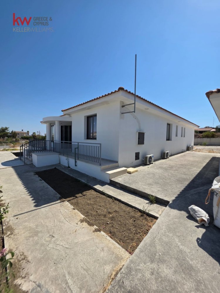 Bungalow T3 em Alampra, Cyprus N.º 26486