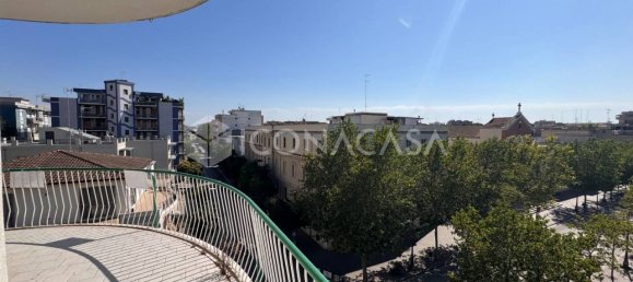 Apartamento de 4 habitaciónes en Cerignola, Italy No. 373859 18