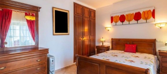 4 bedrooms House in Guia, Portugal No. 191680 17