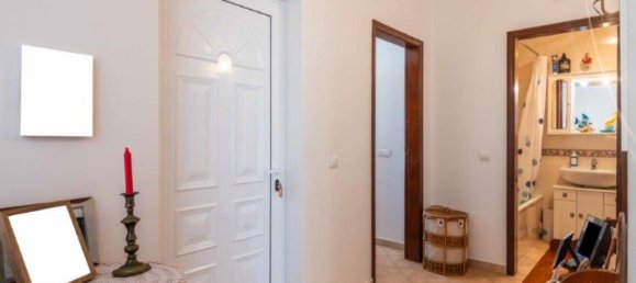 4 bedrooms House in Guia, Portugal No. 191680 20