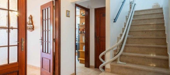 4 bedrooms House in Guia, Portugal No. 191680 24