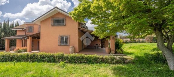 Villa de 3 dormitorios en Formello, Italy No. 10669 12