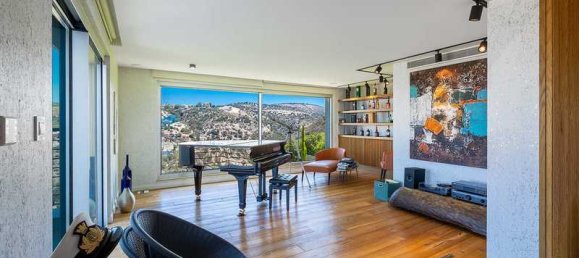 4 bedrooms House in Paphos, Cyprus No. 15316 9