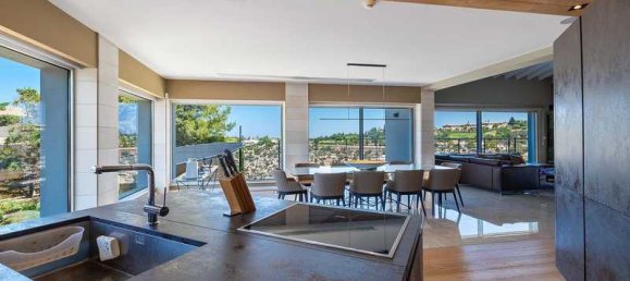 4 bedrooms House in Paphos, Cyprus No. 15316 3