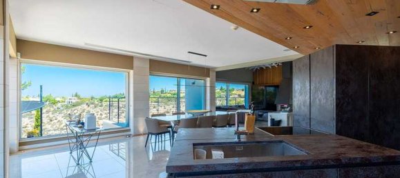 4 bedrooms House in Paphos, Cyprus No. 15316 4