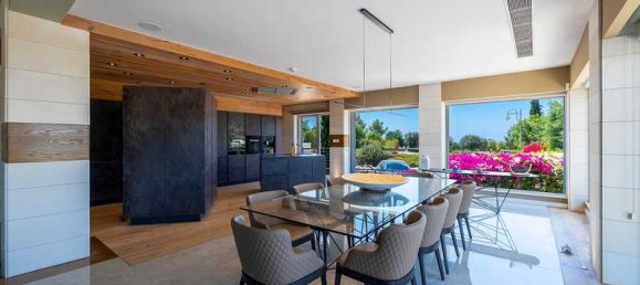 4 bedrooms House in Paphos, Cyprus No. 15316 2