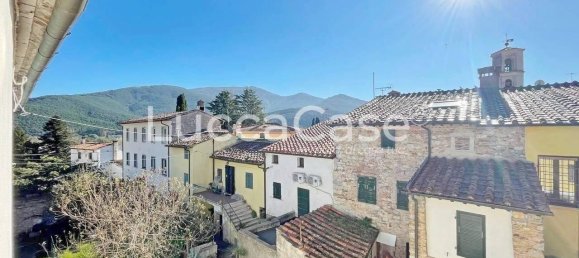 2 bedrooms House in Lucca, Italy No. 137680 27