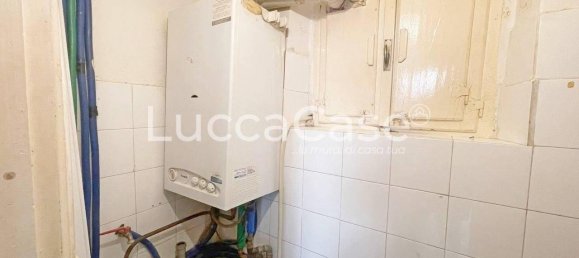 2 bedrooms House in Lucca, Italy No. 137680 14