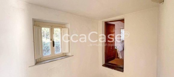 2 bedrooms House in Lucca, Italy No. 137680 26