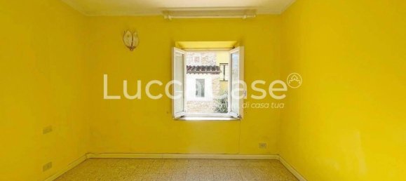 2 bedrooms House in Lucca, Italy No. 137680 19