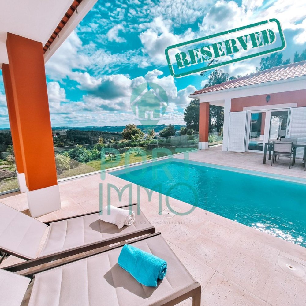 Casa de 4 dormitorios en Salir de Matos, Portugal No. 143104