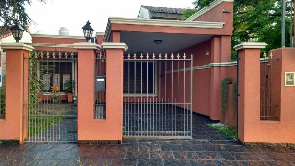 Casa de 2 dormitorios en Merlo, Argentina No. 12111