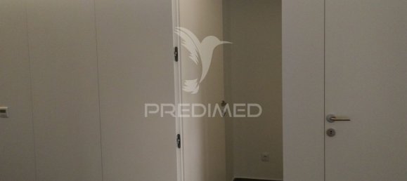 4 bedrooms Apartment in Porto, Portugal No. 78902 13