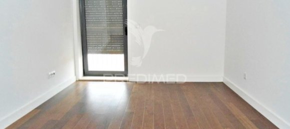 4 bedrooms Apartment in Porto, Portugal No. 78902 34