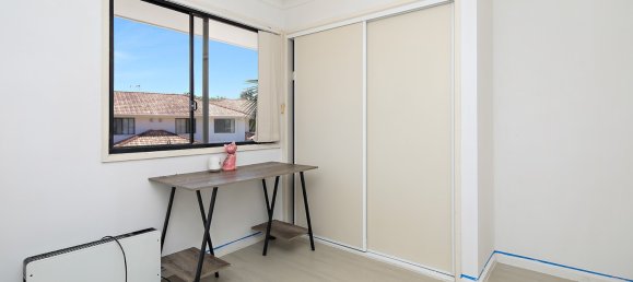 3 chambres Maison de ville à Arundel, Australia No. 873 10