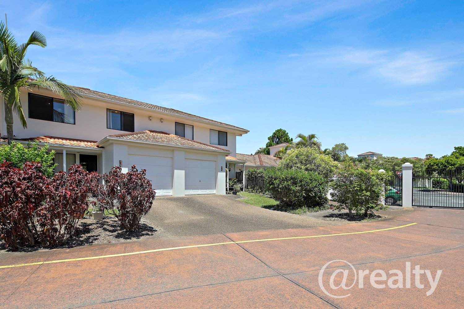 3 chambres Maison de ville à Arundel, Australia No. 873