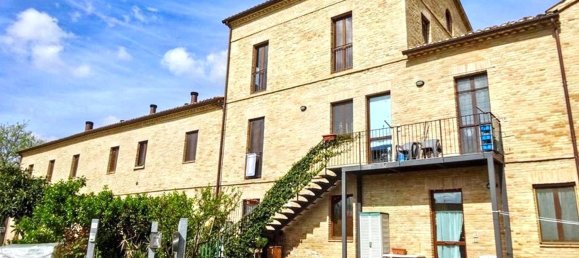 1 bedroom Apartment in Monte Roberto, Italy No. 293121 4